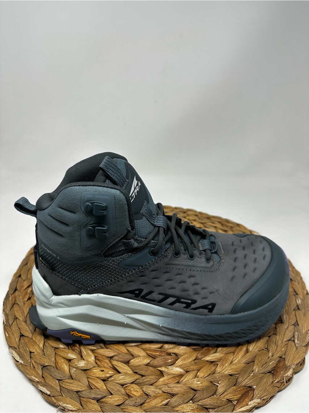 ALTRA Olympus 6 Hike Mid GTX Hiking Shoes Dark Blue Size 8 Women's